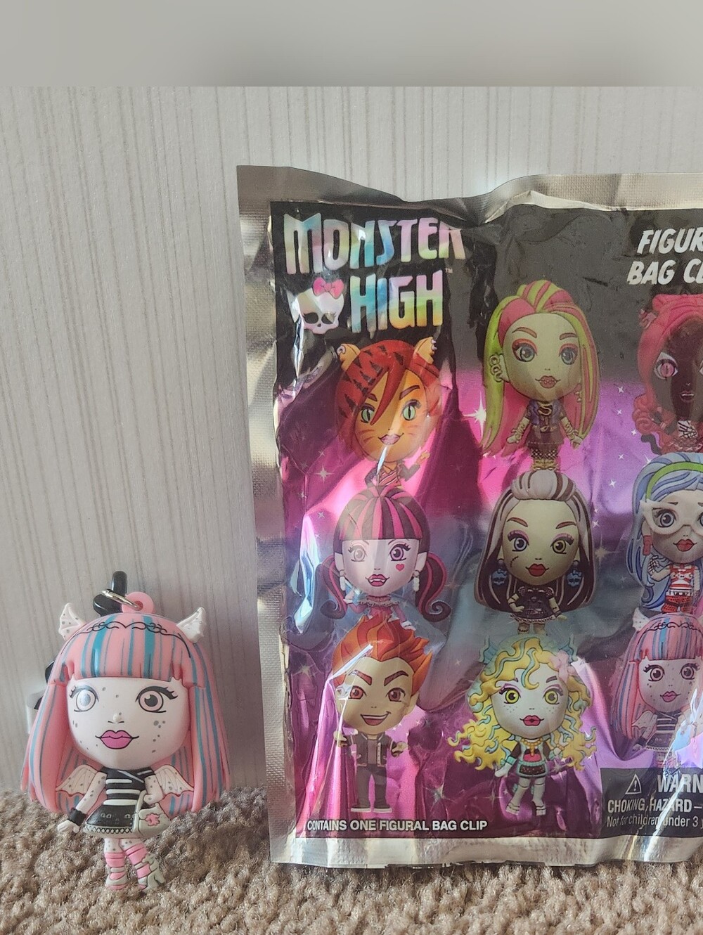 Monster High Mini Figural Keychain Blind Bag Series Bag Charm Collectible
